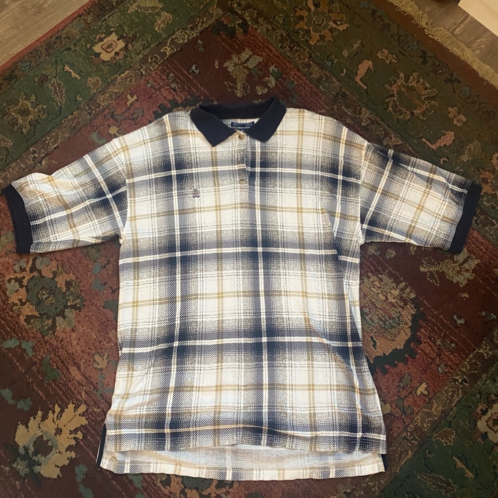 Men’s polo cotton shirt size extra large.